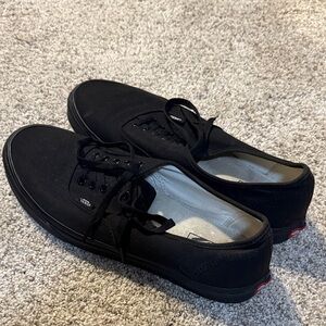 Vans Men's Black Low-Top Sneakers